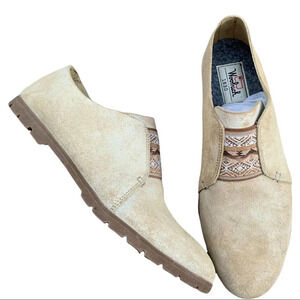Woolrich explorer slip on shoe size 9